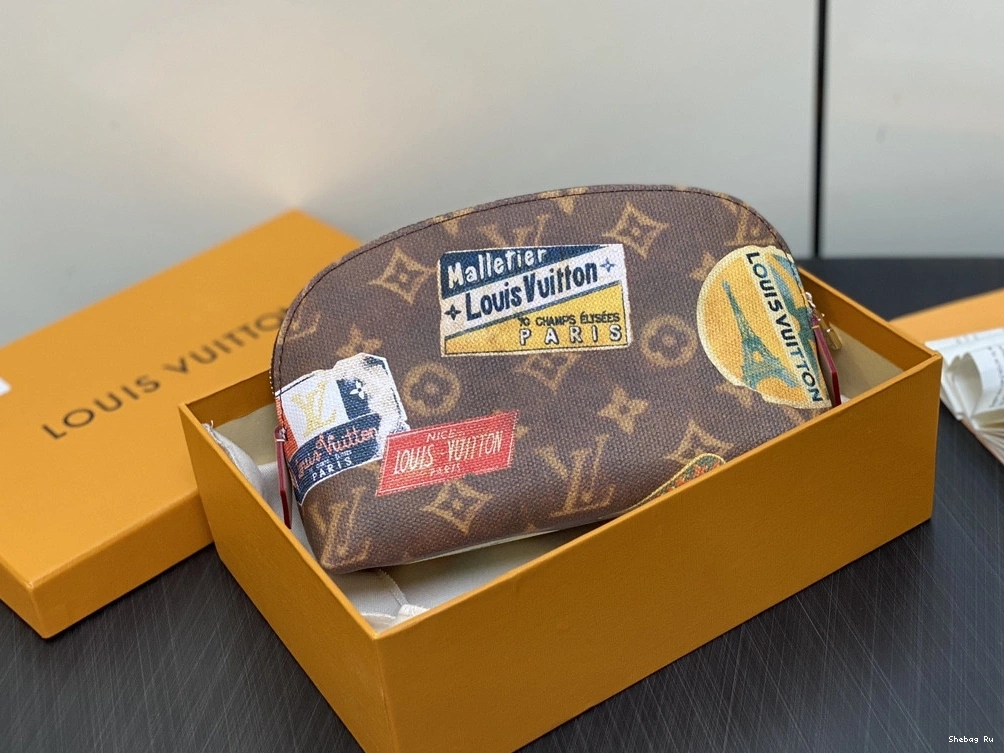 COSMETIC Vuitton Louis POUCH 0713